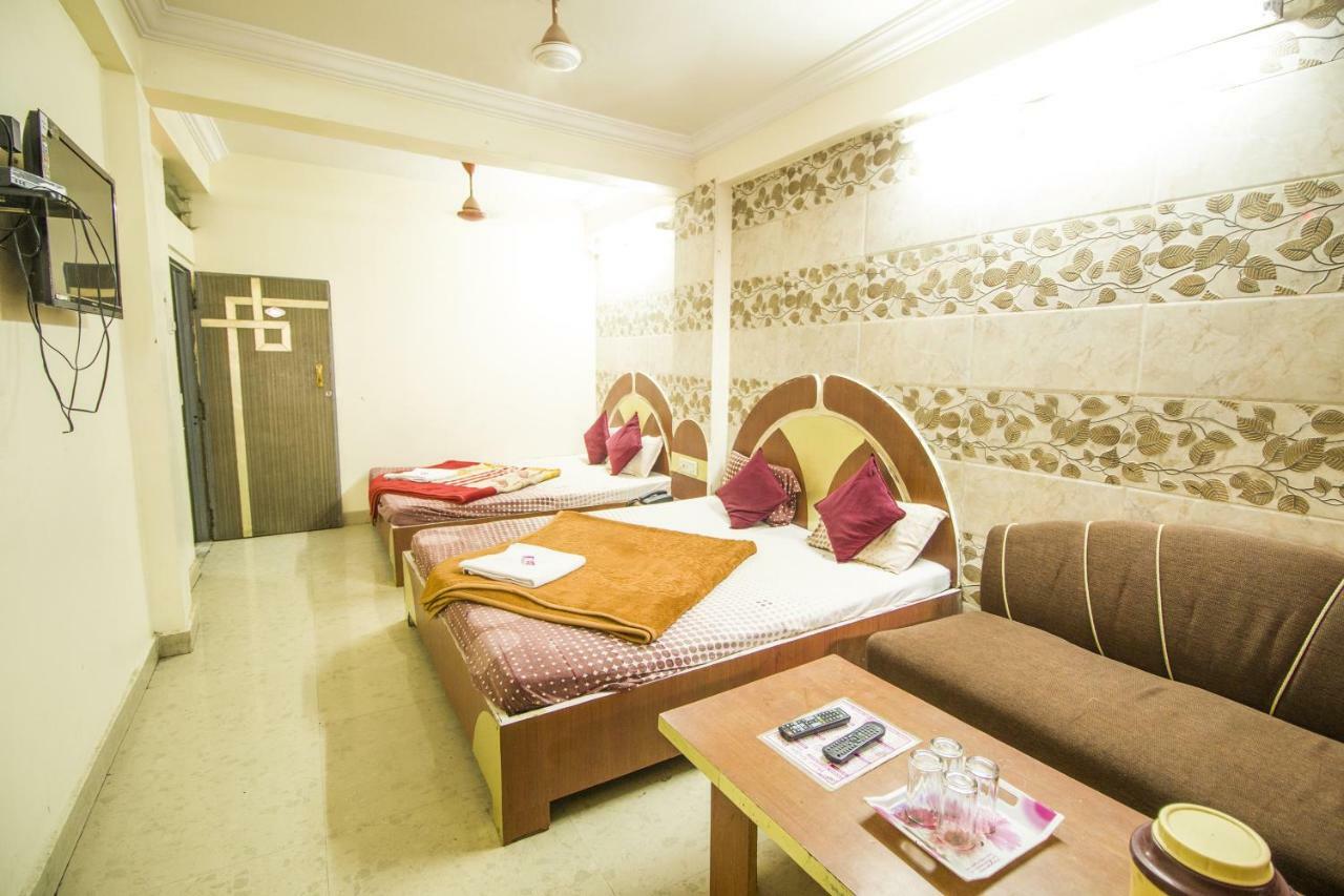 Hotel Gujarat Palace Ujjain Exterior foto