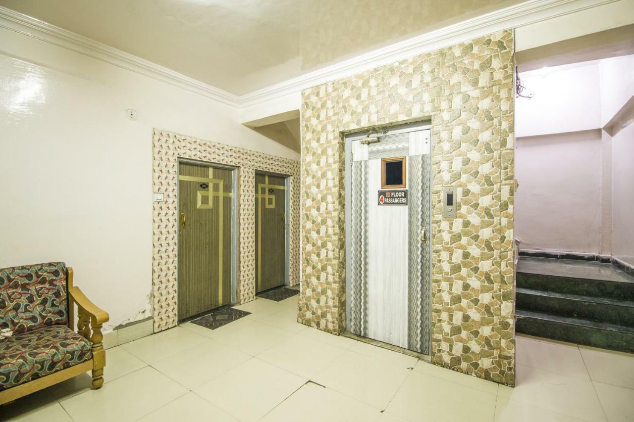 Hotel Gujarat Palace Ujjain Exterior foto